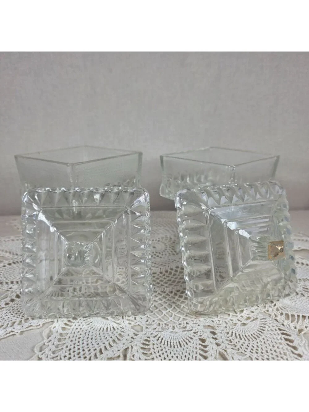 Vintage Clear Glass Pedestal Candy Dish Set of 2 Lidded Compote Pressed Glass Tr - Picture 10 of 11